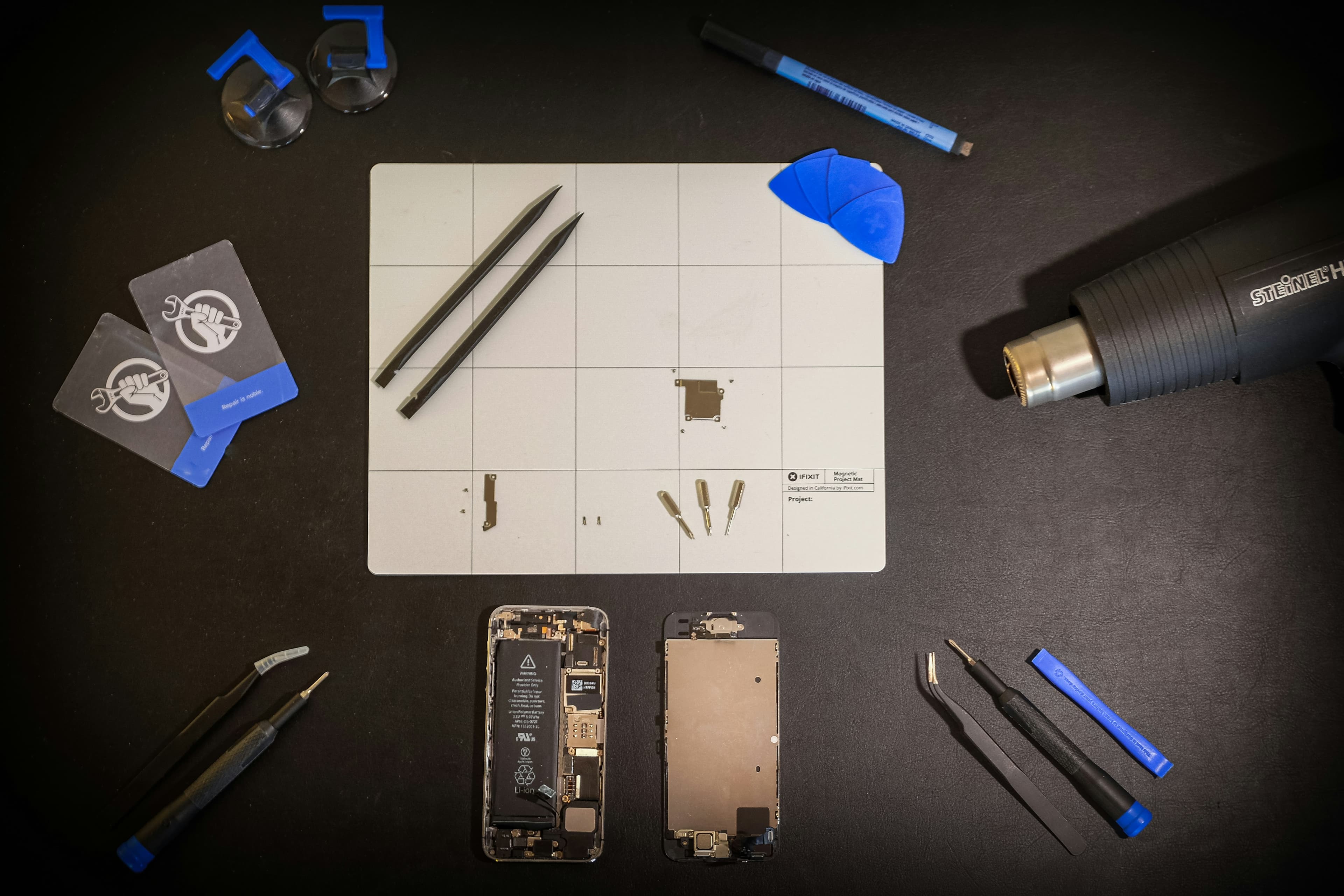 Phone repair bench